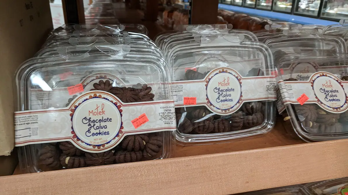 Poundbakery – bakery in Widnes town centre